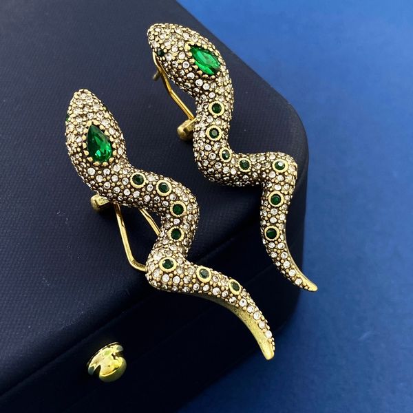 2023 fashion new designer stud luxury full of diamond green crystal serpentine metal texture stud bronze brass material no box, Golden
2023 fashion new designer stud luxury full of diamond green crystal serpentine metal texture stud bronze brass material no box, Golden