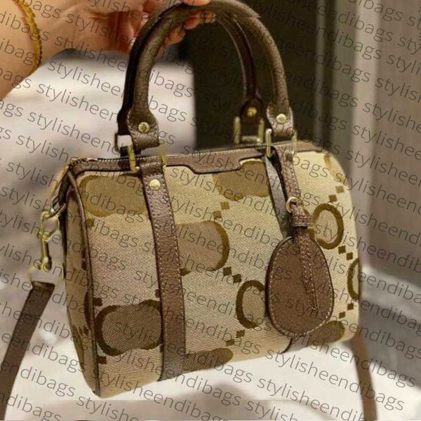 stylisheendibags designer bags women 25cm fashion shoulder pillow bags lady totes cross body clutch plain zipper bucket bag famous designer
stylisheendibags designer bags women 25cm fashion shoulder pillow bags lady totes cross body clutch plain zipper bucket bag famous designer