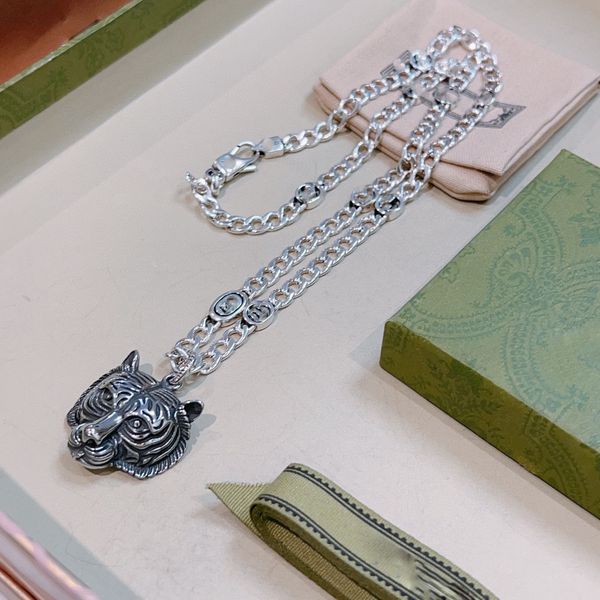 2023 fashion new designer necklace luxury the latest chain higher grade necklace is very easy to match no box, Silver
2023 fashion new designer necklace luxury the latest chain higher grade necklace is very easy to match no box, Silver