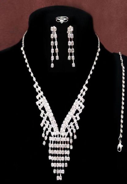 luxury 2015 18k silver plated rhinestone austrian crystal necklacesearring stick bride charm jewelry sets for bridal wedding8704695, Slivery;golden
luxury 2015 18k silver plated rhinestone austrian crystal necklacesearring stick bride charm jewelry sets for bridal wedding8704695, Slivery;golden