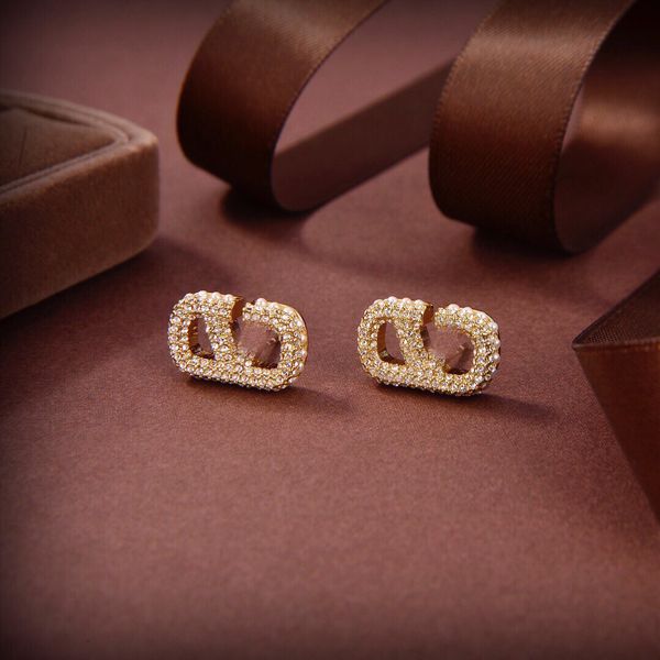 designer charm earring v logo brand fashion hoop jewelry stud earing women luxury metal crystal pearl earring jeweler women's gifts lmv, Golden
designer charm earring v logo brand fashion hoop jewelry stud earing women luxury metal crystal pearl earring jeweler women's gifts lmv, Golden