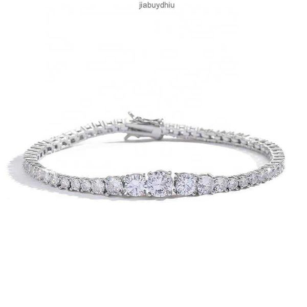 stock latest style white gold plating brass and hip hop single row gradient size zircon tennis chain bracelet, Silver
stock latest style white gold plating brass and hip hop single row gradient size zircon tennis chain bracelet, Silver