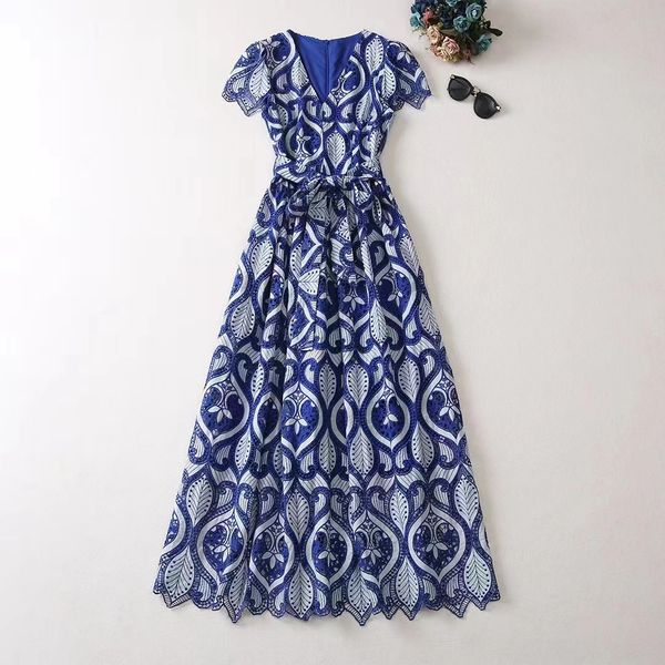 european and american women's clothes 2023 summer new v-neck short sleeves are hollowed out fashion pleated blue dress xxl, Black;gray
european and american women's clothes 2023 summer new v-neck short sleeves are hollowed out fashion pleated blue dress xxl, Black;gray