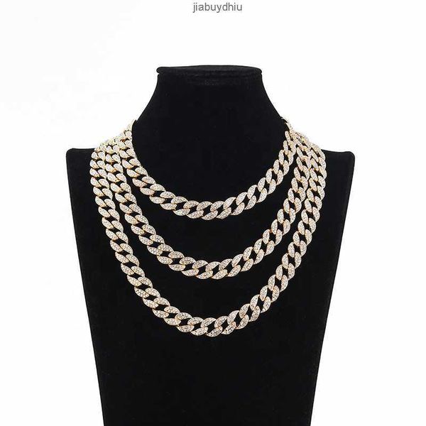 cadena de collar eslabones cubanos alloy with diamond 15mm cuban link necklace chain, Silver
cadena de collar eslabones cubanos alloy with diamond 15mm cuban link necklace chain, Silver
