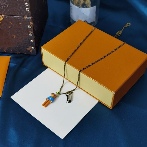 designers design letter necklaces charming and fashionable women's necklaces fashionable and magnificent jewelry party gift boxes, Silver
designers design letter necklaces charming and fashionable women's necklaces fashionable and magnificent jewelry party gift boxes, Silver