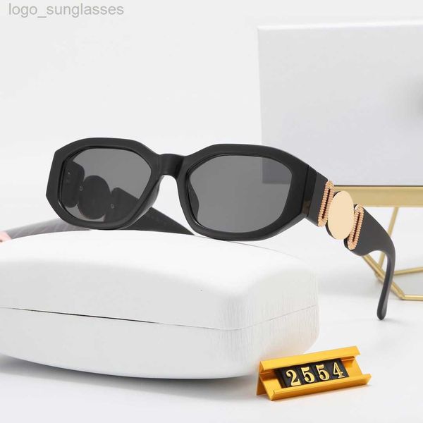 designer sunglasses women 2022 fashion classic eyeglasses goggle outdoor beach luxury sun glasses for man woman mix color optional, White;black
designer sunglasses women 2022 fashion classic eyeglasses goggle outdoor beach luxury sun glasses for man woman mix color optional, White;black