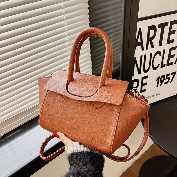 dinner party bag women luxury wallet croissant designer cross body cosmetic half-moon uette underarm handbag metal chain loop shoulder
dinner party bag women luxury wallet croissant designer cross body cosmetic half-moon uette underarm handbag metal chain loop shoulder