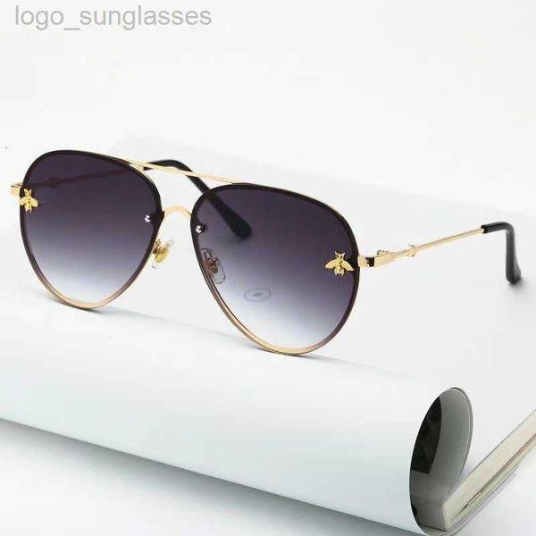 designer sunglasses 2023 brand design women men good quality fashion metal oversized sun glasses vintage female male uv400, White;black
designer sunglasses 2023 brand design women men good quality fashion metal oversized sun glasses vintage female male uv400, White;black