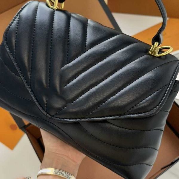 designer bag 2023 new handbag large capacity crossbody women's bag one shoulder handheld style elegant and elegant