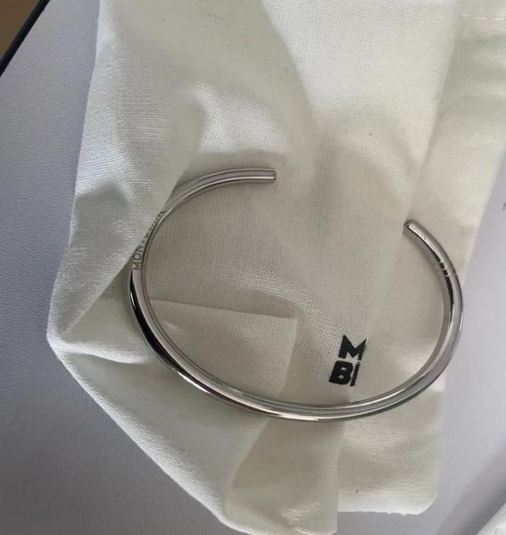 stainless steel fashion couple open monte bangle men bracelet with gift bag2290198, Black
stainless steel fashion couple open monte bangle men bracelet with gift bag2290198, Black