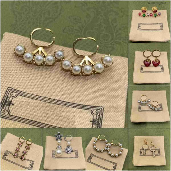 fashion double letter studs designer classic womens cuba multi-style stud retro pendant crystal jewelry gifts with box, Golden
fashion double letter studs designer classic womens cuba multi-style stud retro pendant crystal jewelry gifts with box, Golden