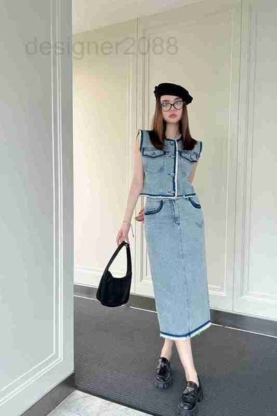 two piece dress designer high grade, light luxury, and trendy, westernized style. age reducing denim vest, half length skirt, two piece set, White
two piece dress designer high grade, light luxury, and trendy, westernized style. age reducing denim vest, half length skirt, two piece set, White