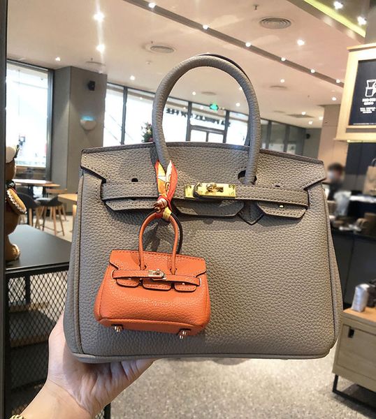wholesale mini birkin bag pendant bluetooth headset package lipstick pack small change storage bag car keychain pendant, Silver
wholesale mini birkin bag pendant bluetooth headset package lipstick pack small change storage bag car keychain pendant, Silver