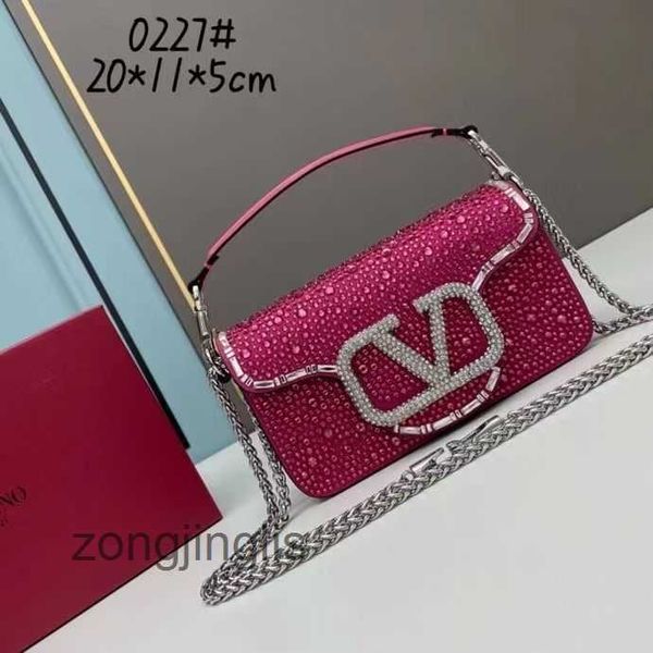 diamond designer women bags fashion classic ladies bling valentinoc handbag buckle big v mini loco crystal handheld shoulder crossbody chain
diamond designer women bags fashion classic ladies bling valentinoc handbag buckle big v mini loco crystal handheld shoulder crossbody chain