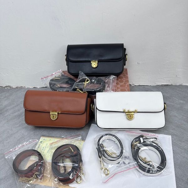 23ss women's shoulder bags metal chain bag leather new trend fashion single shoulder crossbody bag cross-border 23x12x7cm
23ss women's shoulder bags metal chain bag leather new trend fashion single shoulder crossbody bag cross-border 23x12x7cm