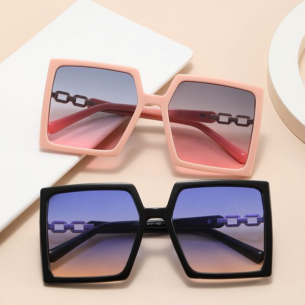 women sunglasses designer brand men sunglasses new stylish one-piece modern widened dazzling sunglasses m334, White;black
women sunglasses designer brand men sunglasses new stylish one-piece modern widened dazzling sunglasses m334, White;black