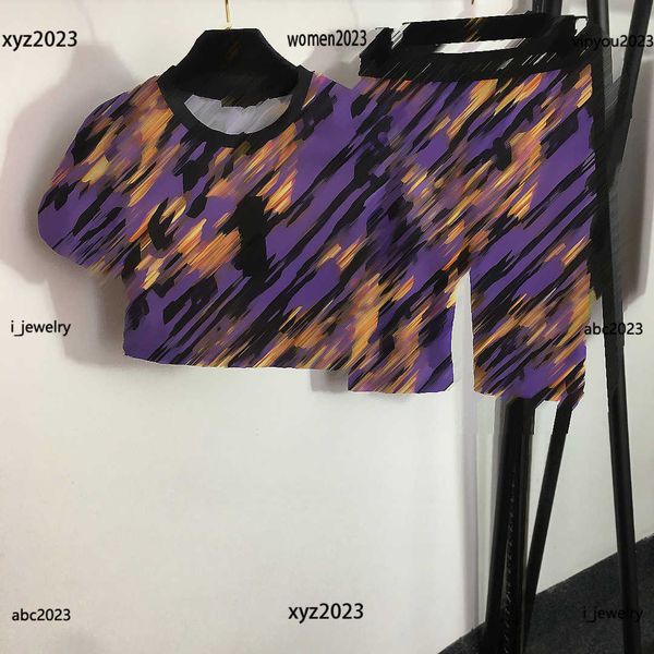 luxury designer tracksuit women yoga suit 2pcs vintage patterned letter printed short sleeved t-shirt and quarter shorts #multiple product, Gray
luxury designer tracksuit women yoga suit 2pcs vintage patterned letter printed short sleeved t-shirt and quarter shorts #multiple product, Gray