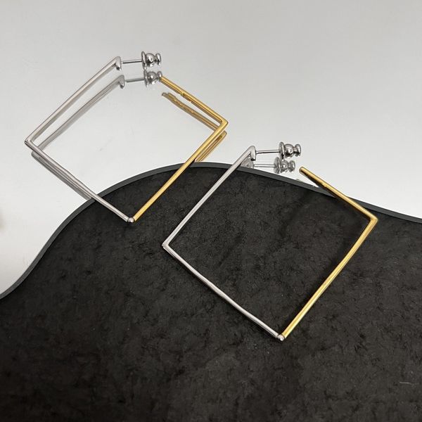 pendant designer earrings, grand and fashionable brand women's earrings, suitable for weddings, parties, birthdays, jewelry and gifts, Golden;silver
pendant designer earrings, grand and fashionable brand women's earrings, suitable for weddings, parties, birthdays, jewelry and gifts, Golden;silver