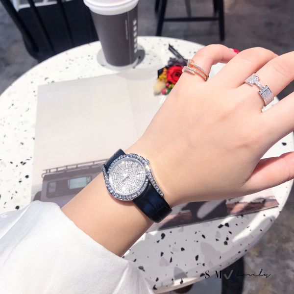 women's watch automatic mechanical watch 32mm 316l steel case italian cowhide strap diamond watch waterproof design premium watch gift, Slivery;brown
women's watch automatic mechanical watch 32mm 316l steel case italian cowhide strap diamond watch waterproof design premium watch gift, Slivery;brown