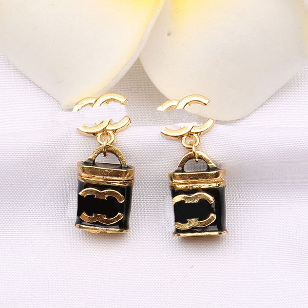 20style 18k gold plated designer brand earring designer letter geometry pendant earrings stud women wedding party jewerlry, Golden;silver
20style 18k gold plated designer brand earring designer letter geometry pendant earrings stud women wedding party jewerlry, Golden;silver