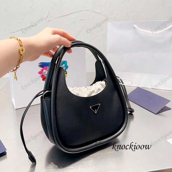 new bucket bag mini ladies shoulder bag outer bag leather inner bag trapped tie name bag handbag removable shoulder strap elegant curve beau
new bucket bag mini ladies shoulder bag outer bag leather inner bag trapped tie name bag handbag removable shoulder strap elegant curve beau