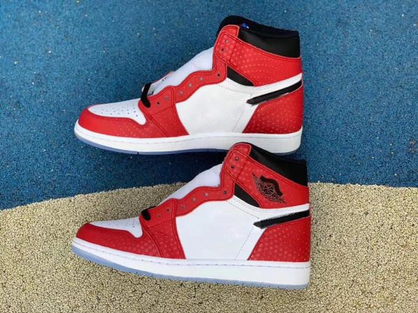 authentic 1 high og solefly x 1s origin story basketball shoes gym red black-white-p blue 555088-602 mens outdoor sneakers sports with origi, Red;white
authentic 1 high og solefly x 1s origin story basketball shoes gym red black-white-p blue 555088-602 mens outdoor sneakers sports with origi, Red;white