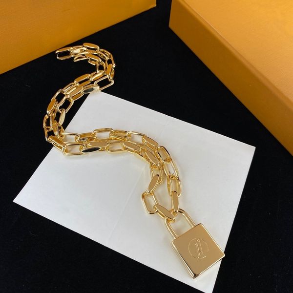 designer design letter necklace charm fashion women's necklace fashion atmosphere jewelry party birthday jewelry gift, Silver
designer design letter necklace charm fashion women's necklace fashion atmosphere jewelry party birthday jewelry gift, Silver