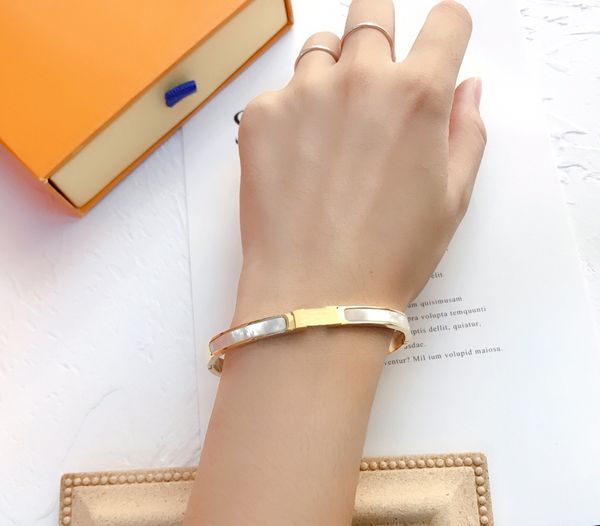 designer h letter gold bangle luxury brand white shell bracelets men and women fashion bracelets everyday accessories party wedding lovers g, Black
designer h letter gold bangle luxury brand white shell bracelets men and women fashion bracelets everyday accessories party wedding lovers g, Black