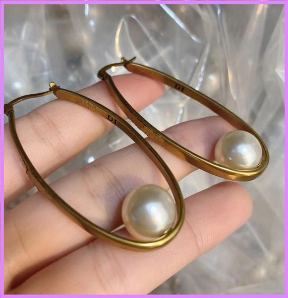 new round pearl earrings retro women designers earring designer jewelry street fashion ear studs mens for gift d219105797603, Golden;silver
new round pearl earrings retro women designers earring designer jewelry street fashion ear studs mens for gift d219105797603, Golden;silver
