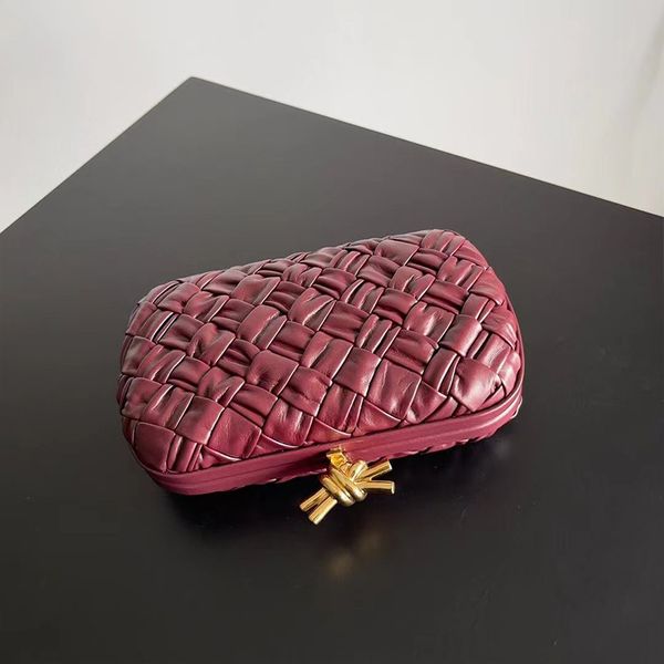 10a clutch evening bags mini handbags luxurys fashion party tote bag knitting hand plated leather patchwork bag phone cosmetics wallet can b
10a clutch evening bags mini handbags luxurys fashion party tote bag knitting hand plated leather patchwork bag phone cosmetics wallet can b