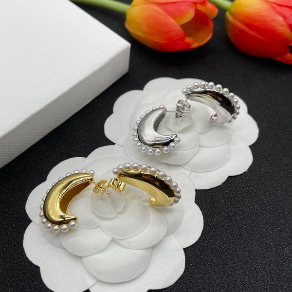 earrings designer luxury women fashion moon shape earrings designer vintage with pearl letter c studs engagement earring for lady wholesale, Golden;silver
earrings designer luxury women fashion moon shape earrings designer vintage with pearl letter c studs engagement earring for lady wholesale, Golden;silver