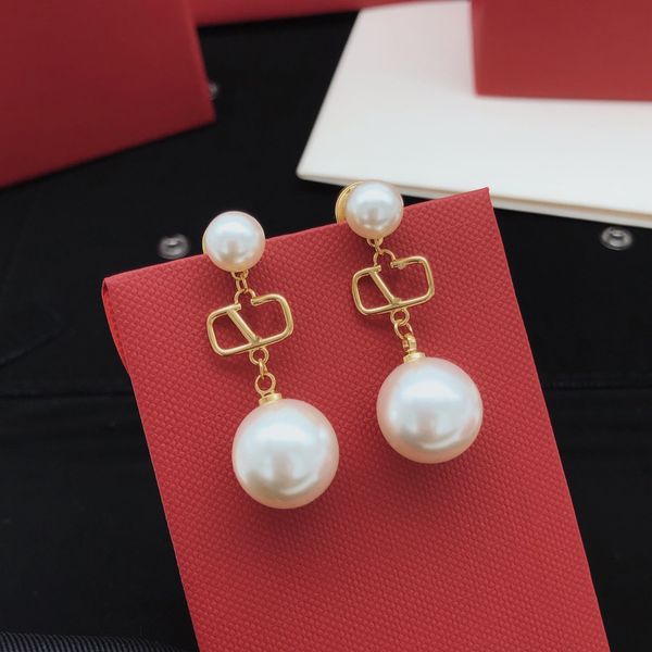 designer stud earring v logo brand charm pearl earing women fashion hoop jewelry luxury metal earring jeweler women's gifts xk4, Golden;silver
designer stud earring v logo brand charm pearl earing women fashion hoop jewelry luxury metal earring jeweler women's gifts xk4, Golden;silver