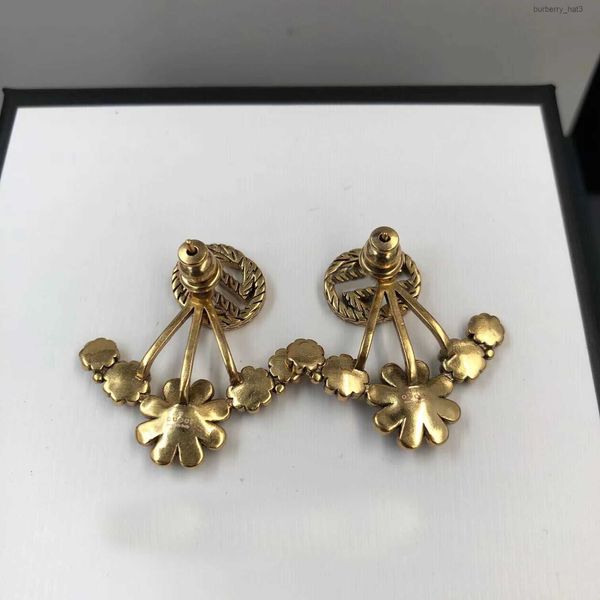 2023new charm earrings designer for women pink gemstone sunflower detachable earrings engagement party high end fashion brand quality with b, Golden
2023new charm earrings designer for women pink gemstone sunflower detachable earrings engagement party high end fashion brand quality with b, Golden