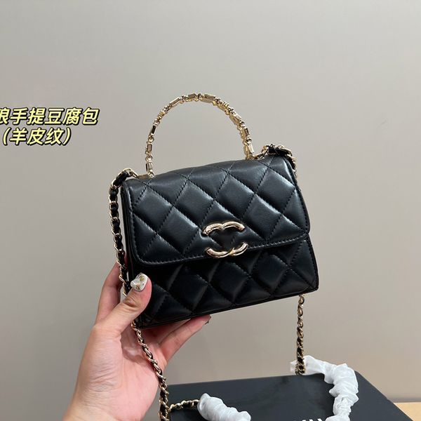 luxurys totes designer bags women handbags totes channel clutch flap handbag classic famous fashion mini travel crossbody bags summer should
luxurys totes designer bags women handbags totes channel clutch flap handbag classic famous fashion mini travel crossbody bags summer should