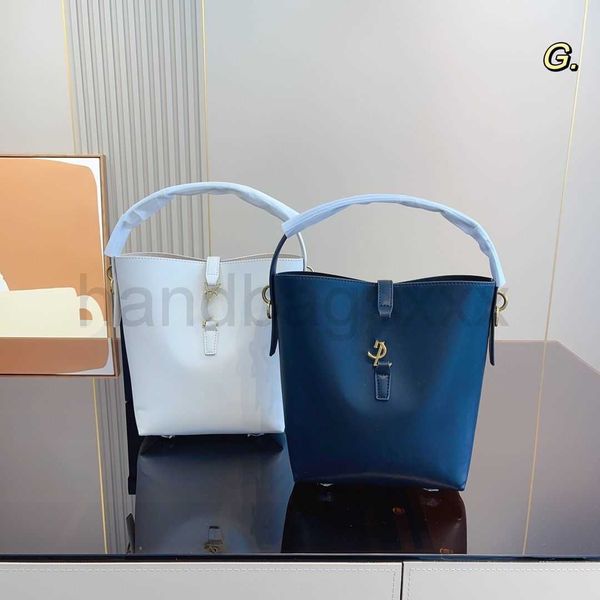 2023 new bucket casual fashion shoulder women's ladies designe luxury bag cross body drawstring first layer cowhide handbag large capac
2023 new bucket casual fashion shoulder women's ladies designe luxury bag cross body drawstring first layer cowhide handbag large capac