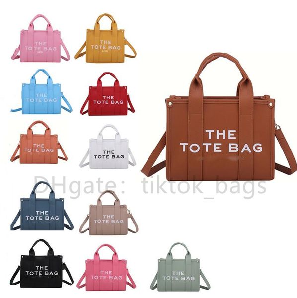 the tote bag luxury designer shoulder bag large capacity shopping handbag canvas bags pvc handbags dhgate bags
the tote bag luxury designer shoulder bag large capacity shopping handbag canvas bags pvc handbags dhgate bags