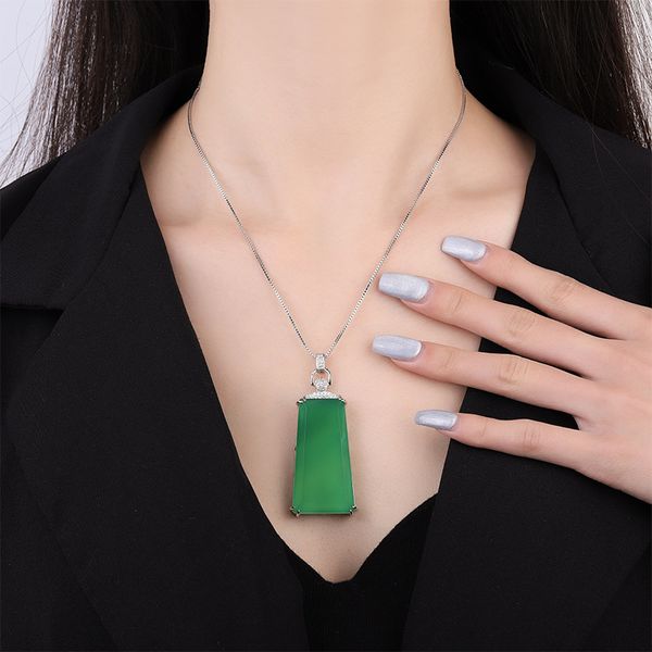 luxury huge lab emerald diamond necklace 925 sterling silver wedding pendants necklace for women men engagement chocker jewelry
luxury huge lab emerald diamond necklace 925 sterling silver wedding pendants necklace for women men engagement chocker jewelry