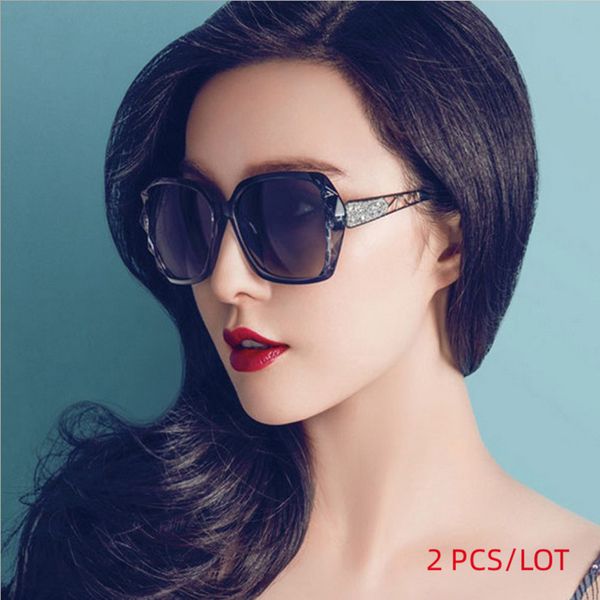 2023 vintage big frame mirror sunglasses women brand designer gradient lens sun glasses oculos de sol, White;black
2023 vintage big frame mirror sunglasses women brand designer gradient lens sun glasses oculos de sol, White;black