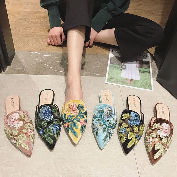 baotou embroidered sandals and slippers womens spring/summer 2023 new fashion flat embroidered slippers pointed muller shoes, Black
baotou embroidered sandals and slippers womens spring/summer 2023 new fashion flat embroidered slippers pointed muller shoes, Black