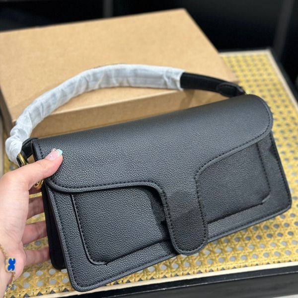 designer bags tote handbags women shoulder crossbody bags classic plain retro purse leather messenger wallet 26cm
designer bags tote handbags women shoulder crossbody bags classic plain retro purse leather messenger wallet 26cm