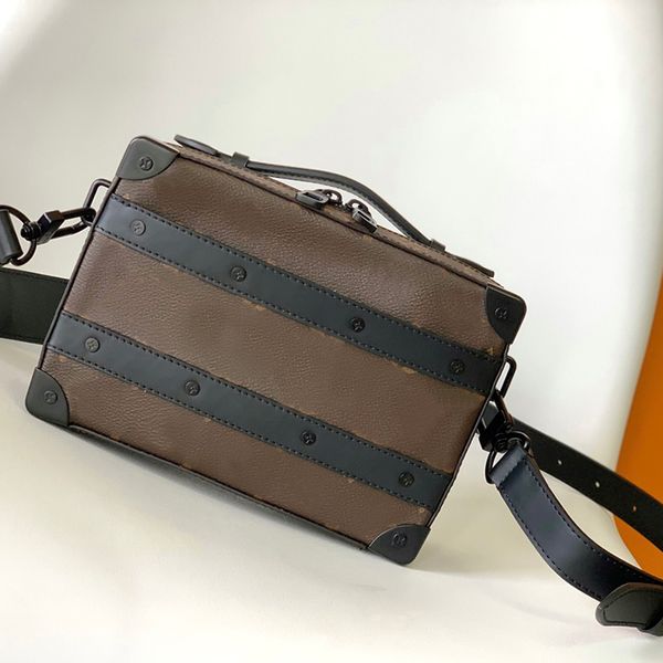 designer travel backpack men leather shoulder crossbody bag full letters schoolbag backpacks women messenger bags purse totes m45935
designer travel backpack men leather shoulder crossbody bag full letters schoolbag backpacks women messenger bags purse totes m45935
