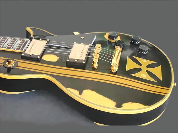 custom electric guitar, old james hetfield metal iron cross classic relic black and yellow emg pickup gold hardware black pickguard
custom electric guitar, old james hetfield metal iron cross classic relic black and yellow emg pickup gold hardware black pickguard