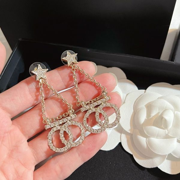fashion designer earrings letter earrings luxury women's jewelry metal valentine's day birthday earrings gift, Golden;silver
fashion designer earrings letter earrings luxury women's jewelry metal valentine's day birthday earrings gift, Golden;silver