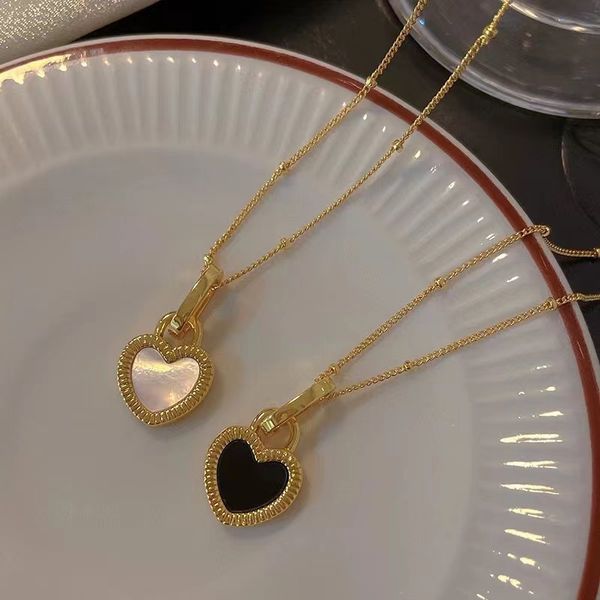 designer's vintage double sided love item new sweater chain peach heart design sense collar chain beimu necklace, Silver
designer's vintage double sided love item new sweater chain peach heart design sense collar chain beimu necklace, Silver