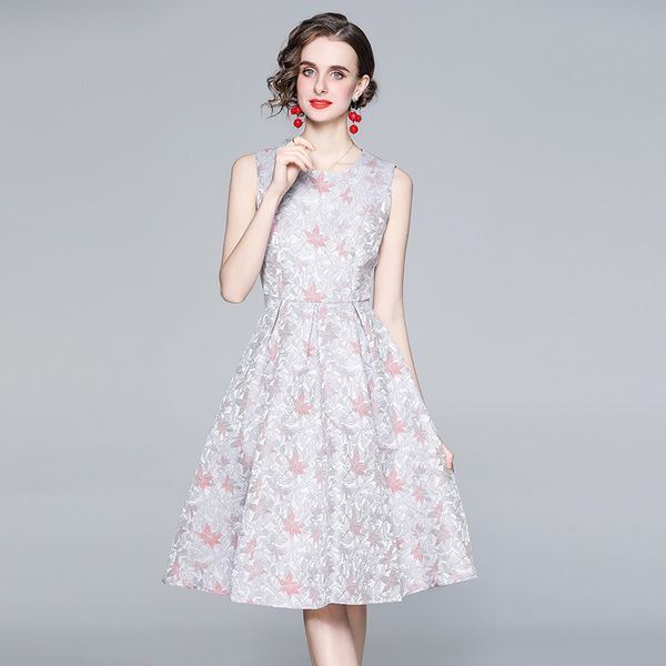 2023 summer european fashion women's embroidered dress | sleeveless a-line, mid-calf length | floral print, sizes s-xxl, Black;gray
2023 summer european fashion women's embroidered dress | sleeveless a-line, mid-calf length | floral print, sizes s-xxl, Black;gray
