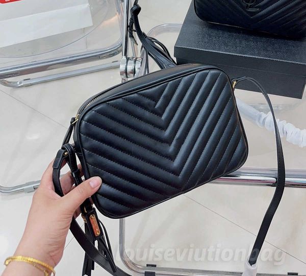 luxurys designer genuine leather women bag high-quality messenger shoulder handbag purse bag shoulder bags camera bag 104172
luxurys designer genuine leather women bag high-quality messenger shoulder handbag purse bag shoulder bags camera bag 104172