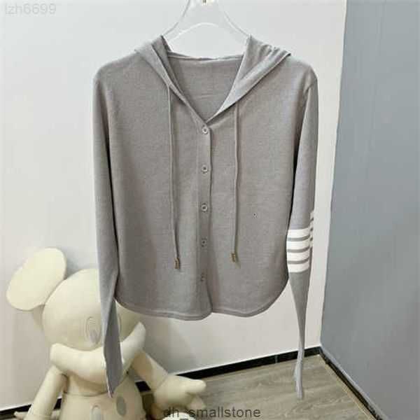 men039s tshirts summer tb fourbar short hooded sunscreen clothing ice linen knitted loose and thin coat newqualityt1hg, White;black
men039s tshirts summer tb fourbar short hooded sunscreen clothing ice linen knitted loose and thin coat newqualityt1hg, White;black
