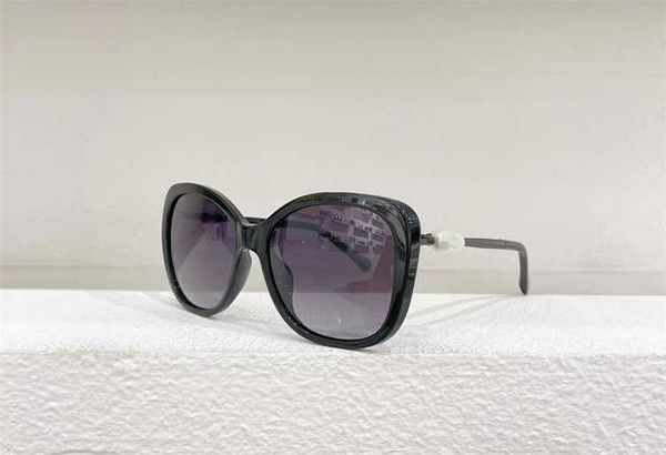 new small fragrant sunglasses gulinaza same large frame slim face pearl leg sunglasses for women 5339-h-a, White;black
new small fragrant sunglasses gulinaza same large frame slim face pearl leg sunglasses for women 5339-h-a, White;black