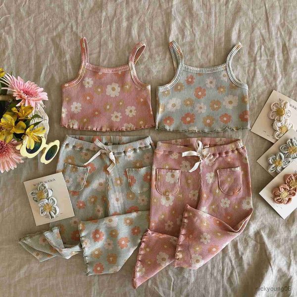 clothing sets lovely children summer ribbed floral print sleeveless tanks and elastic waist pocket long pants casual outfits, White
clothing sets lovely children summer ribbed floral print sleeveless tanks and elastic waist pocket long pants casual outfits, White