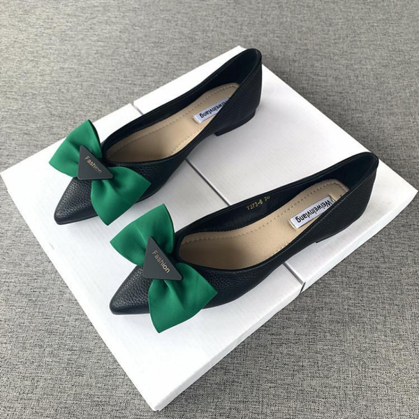 pointed flat-bottomed shoes womens spring/summer 2023 new bow flat-heeled black womens shoes soft leather comfortable shoes.
pointed flat-bottomed shoes womens spring/summer 2023 new bow flat-heeled black womens shoes soft leather comfortable shoes.